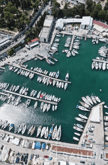 Lagoon 46  - Yacht Charter Sailica