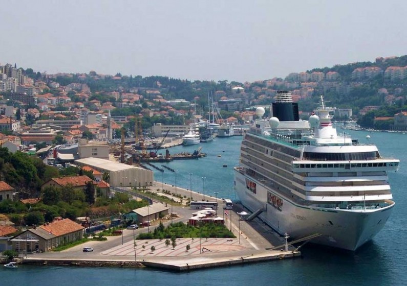 Motoryacht - Yacht Charter Sailica