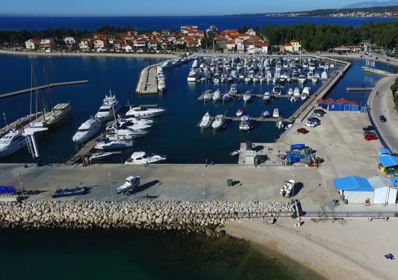 Bavaria 46 Cruiser - Yacht Charter Sailica