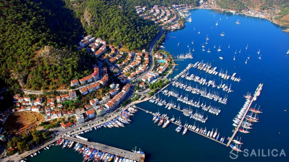 Oceanis 46.1 - Yacht Charter Sailica