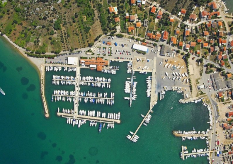 Bavaria 41 Cruiser - Yacht Charter Sailica