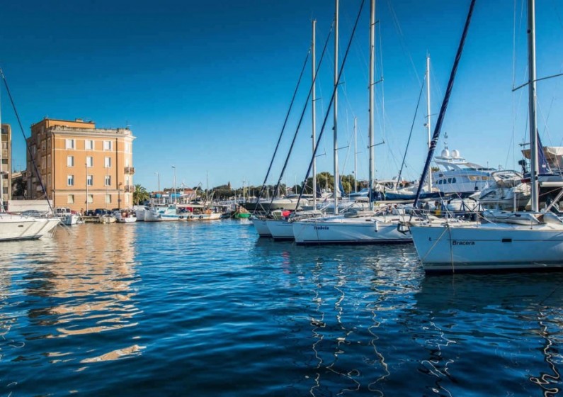 Bavaria 37 Cruiser - Yacht Charter Sailica