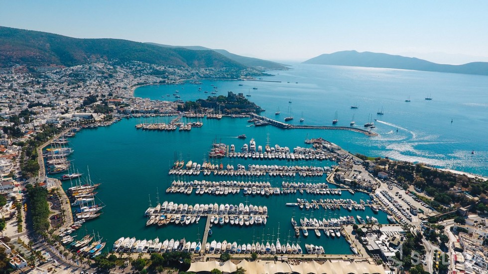 Gulet - Yacht Charter Sailica