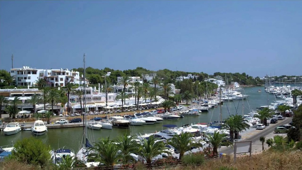 Oceanis 46.1 - Yacht Charter Sailica