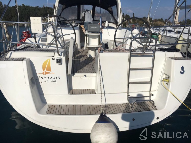 Oceanis 50 Family - Yacht Charter Sailica