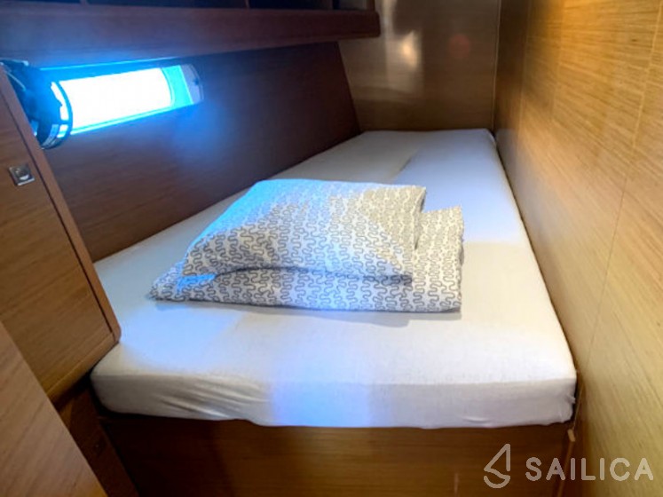 Sun Odyssey 479 - Yacht Charter Sailica