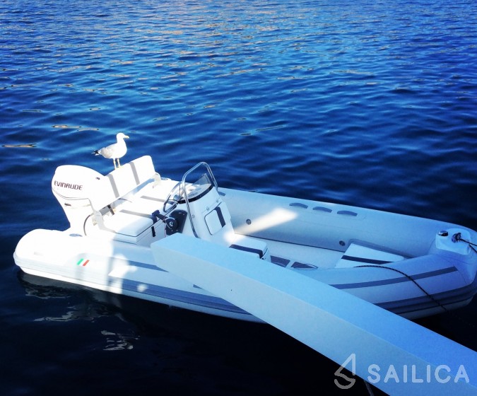 Lagoon 52F - Yacht Charter Sailica