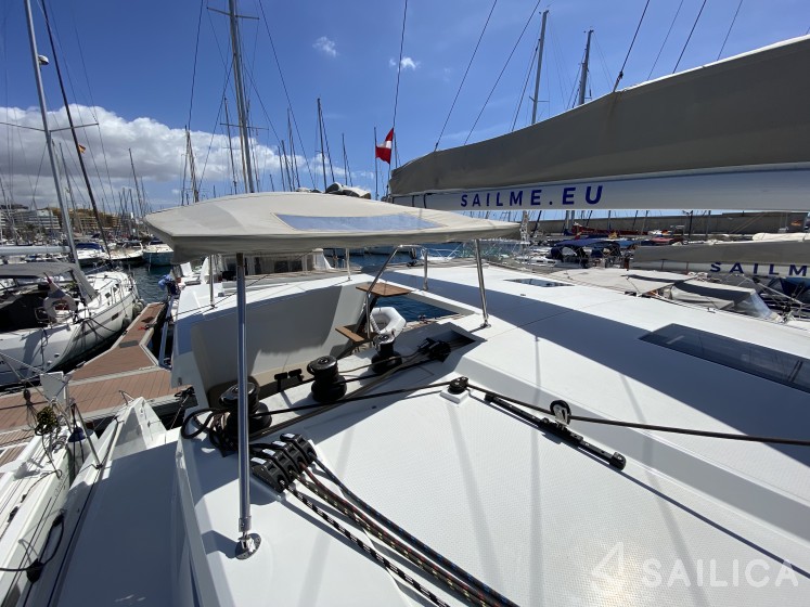 Lucia 40 - Yacht Charter Sailica