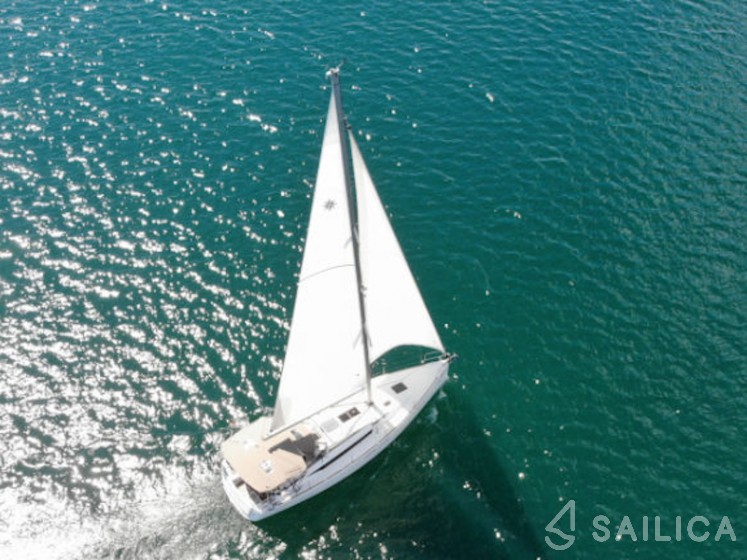 Sun Odyssey 419 - Yacht Charter Sailica