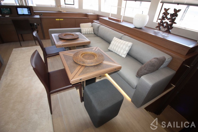 Lagoon 620 - Yacht Charter Sailica