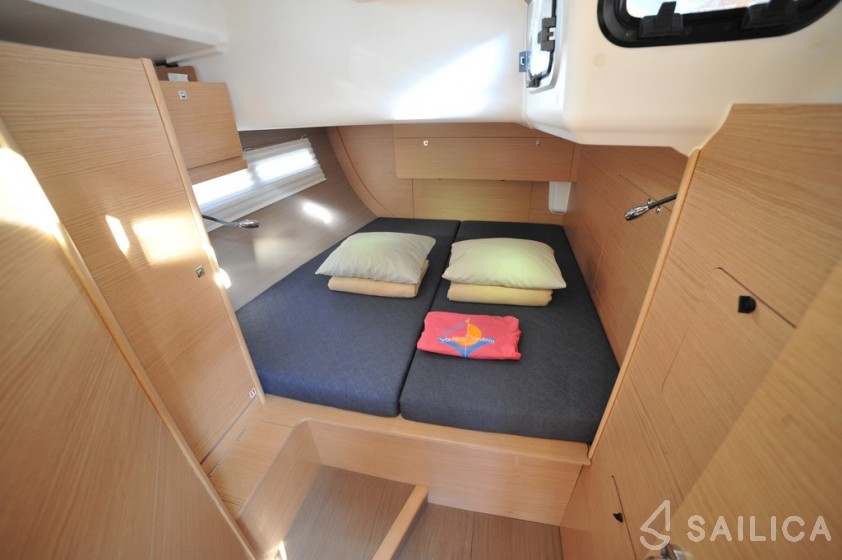 Dufour 56 Exclusive - Yacht Charter Sailica