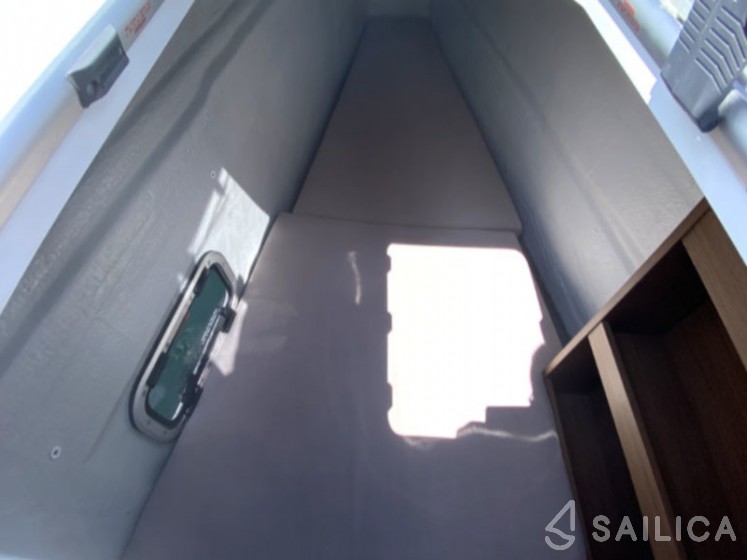 Lagoon 40 - Yacht Charter Sailica
