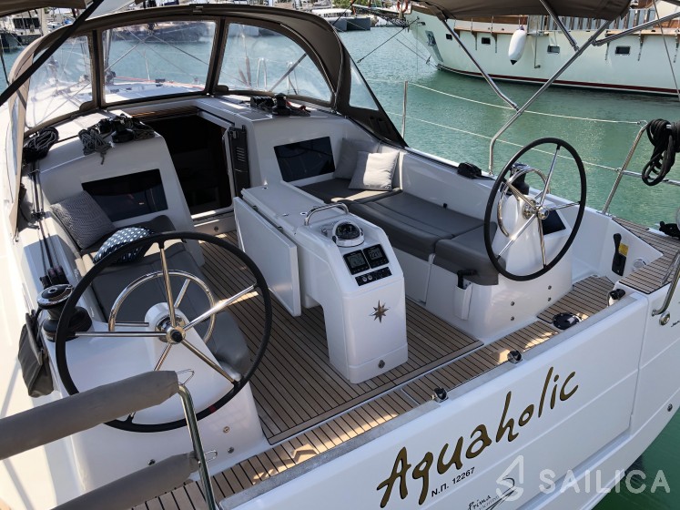 Sun Odyssey 410 - Yacht Charter Sailica