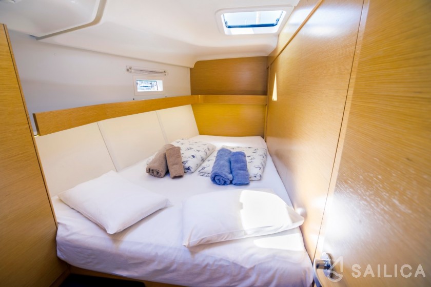 Elan 494 Impression - Yacht Charter Sailica