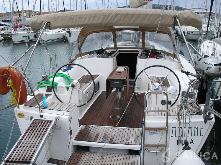 Dufour 405 - Yacht Charter Sailica