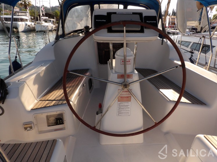 Sun Odyssey 36i - Yacht Charter Sailica