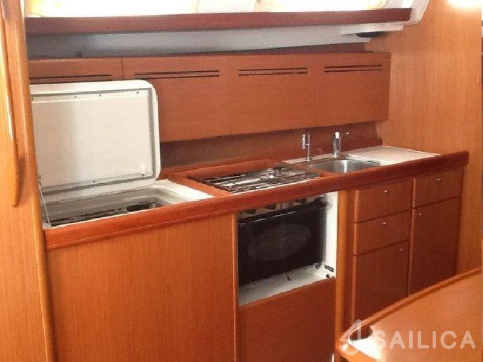 Cyclades 39.3 - Yacht Charter Sailica