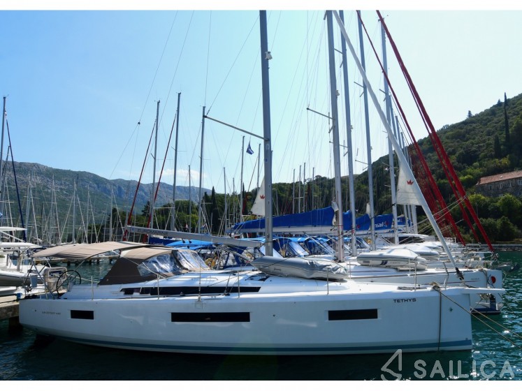 Sun Odyssey 440 - Yacht Charter Sailica