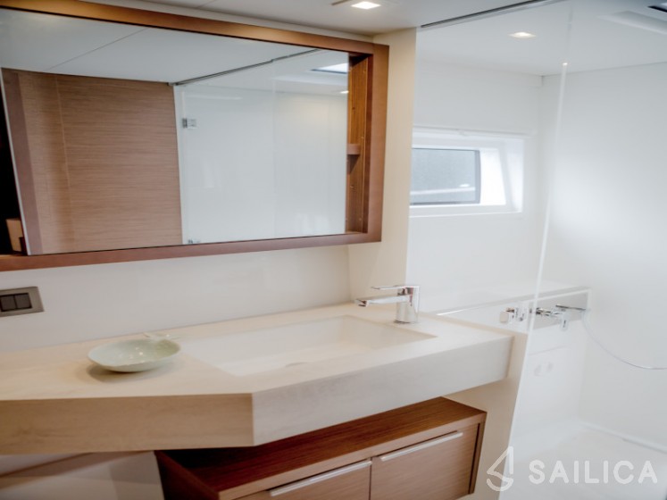 Lagoon 46  - Yacht Charter Sailica