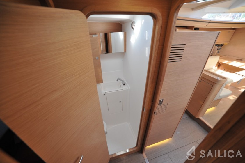 Dufour 56 Exclusive - Yacht Charter Sailica
