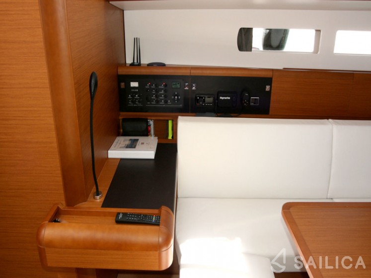 Sun Odyssey 479 - Yacht Charter Sailica