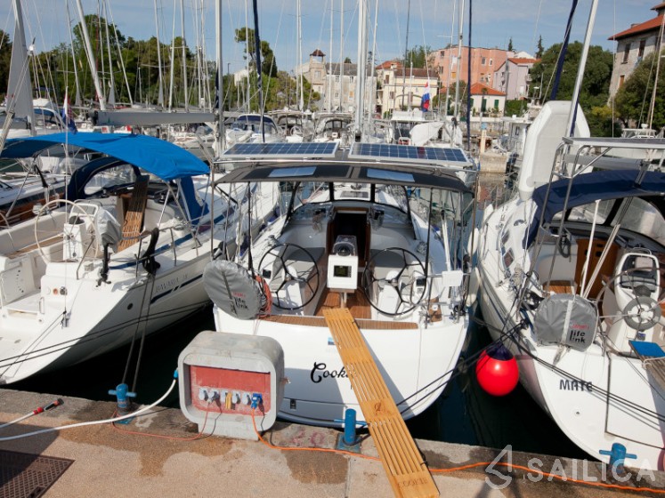 Bavaria Cruiser 34 Style - Yacht Charter Sailica