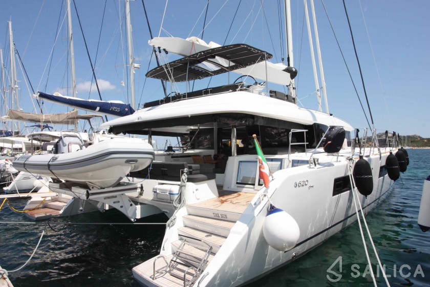 Lagoon 620 - Yacht Charter Sailica