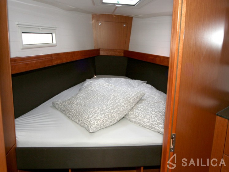 Bavaria 41 Cruiser - Yacht Charter Sailica