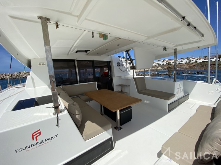 Lucia 40 - Yacht Charter Sailica