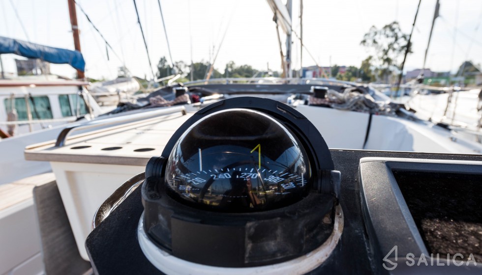 Bavaria Cruiser 56 - Yacht Charter Sailica
