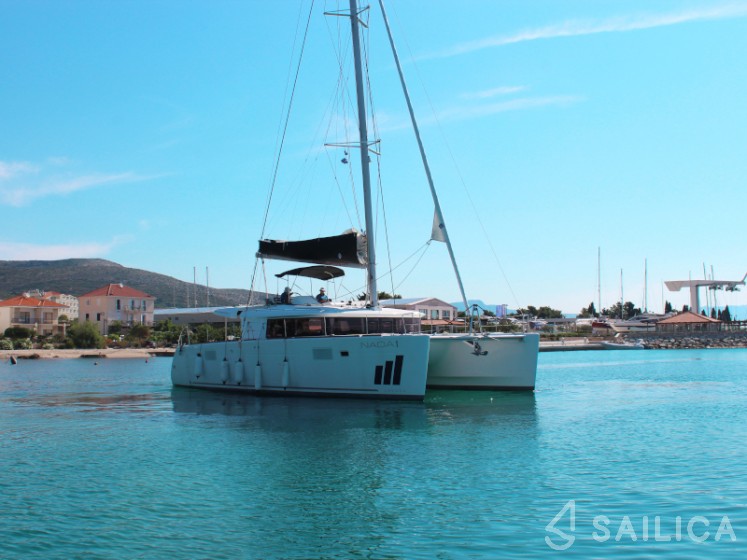 Lagoon 450 - Yacht Charter Sailica