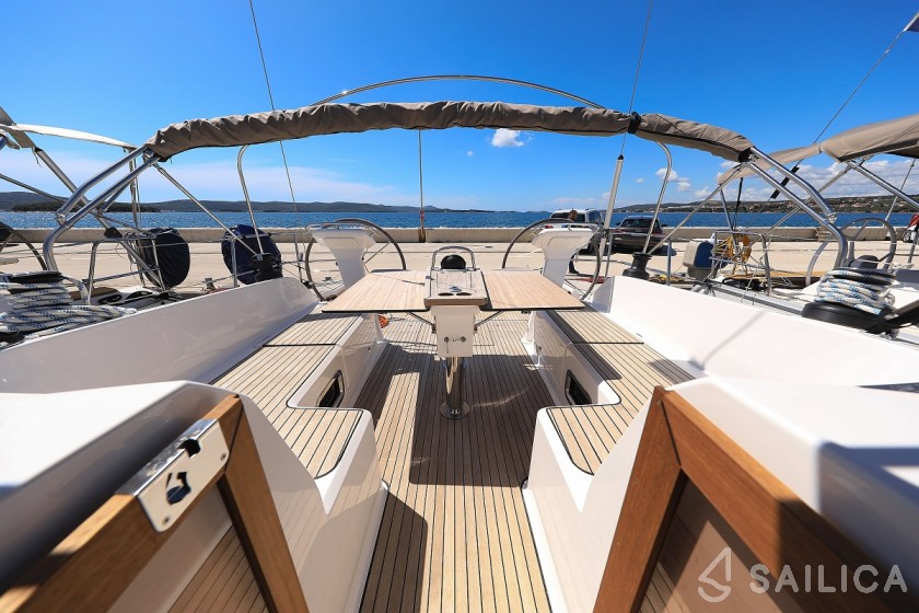 Bavaria Cruiser 46 Style - Yacht Charter Sailica