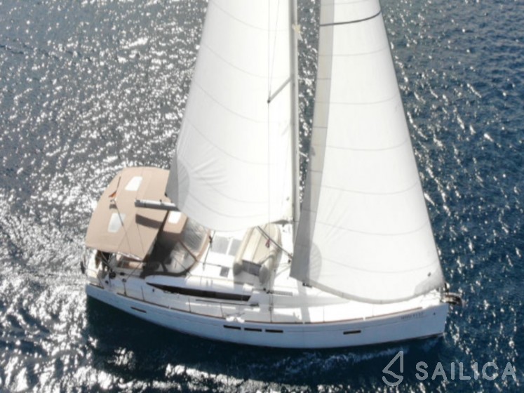 Sun Odyssey 519 - Yacht Charter Sailica