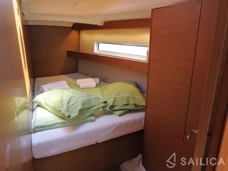 Sun Odyssey 440 - Yacht Charter Sailica