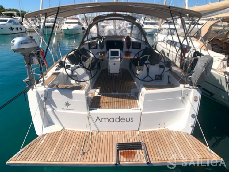 Sun Odyssey 389 - Yacht Charter Sailica