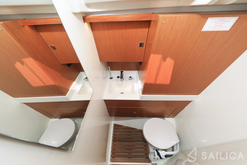 Bavaria C45 Style - Yacht Charter Sailica