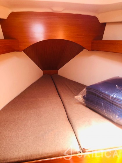 Cyclades 39.3 - Yacht Charter Sailica