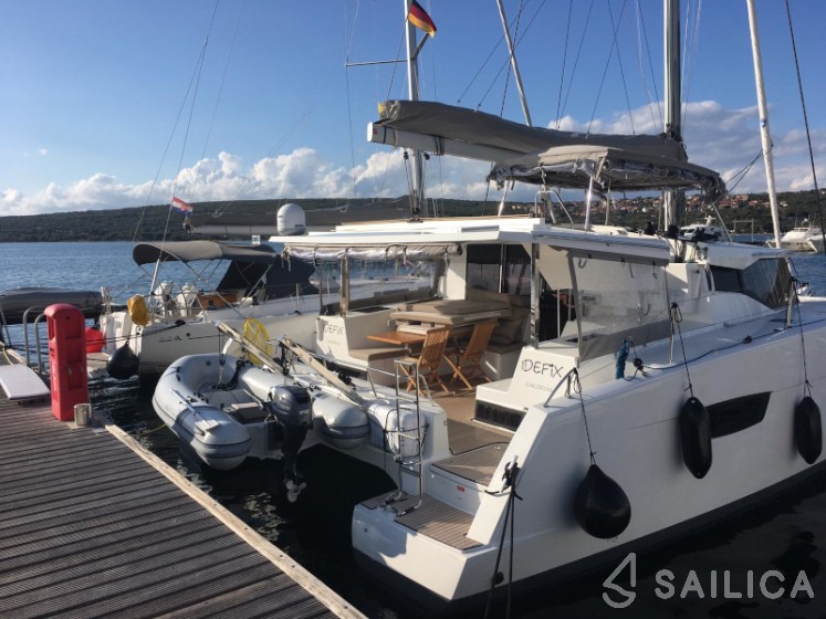 Lucia 40 - Yacht Charter Sailica