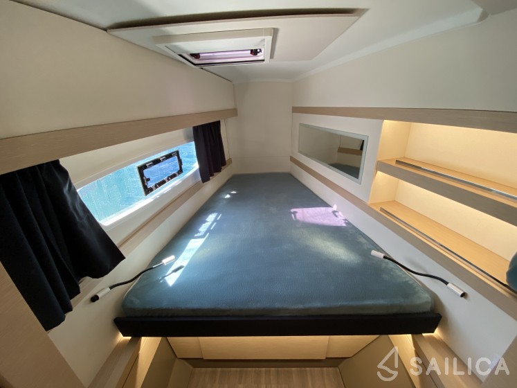 Lucia 40 - Yacht Charter Sailica