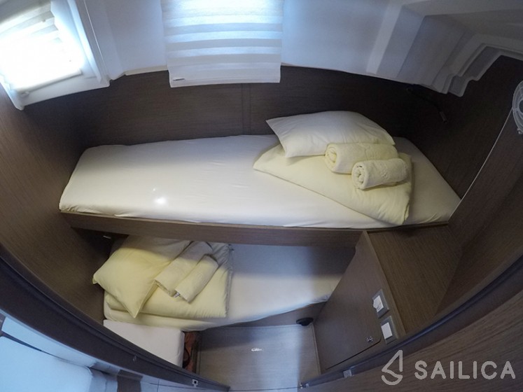 Oceanis 46.1 - Yacht Charter Sailica