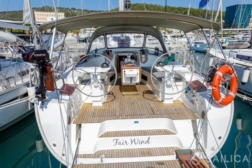 Bavaria 45 - Yacht Charter Sailica