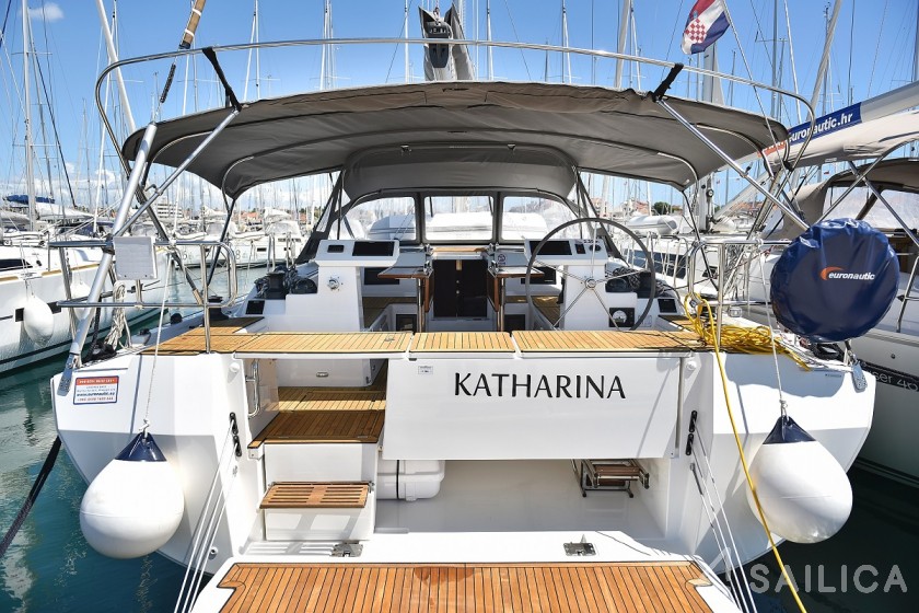 Bavaria C45 Style - Yacht Charter Sailica