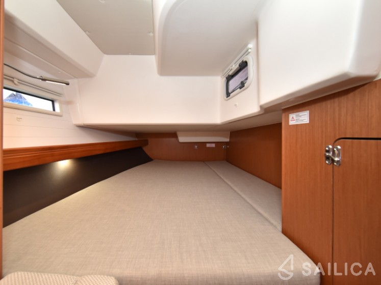 Bavaria 41 Cruiser - Yacht Charter Sailica
