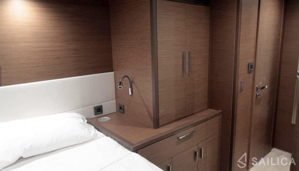 Lagoon 620 - Yacht Charter Sailica