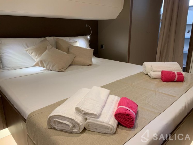 Bali 5.4. - Yacht Charter Sailica