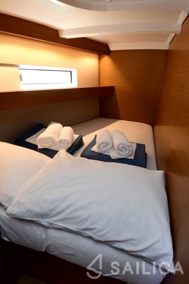 Sun Odyssey 440 - Yacht Charter Sailica