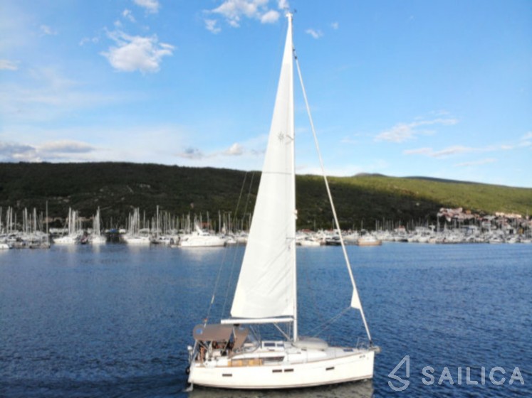 Sun Odyssey 479 - Yacht Charter Sailica
