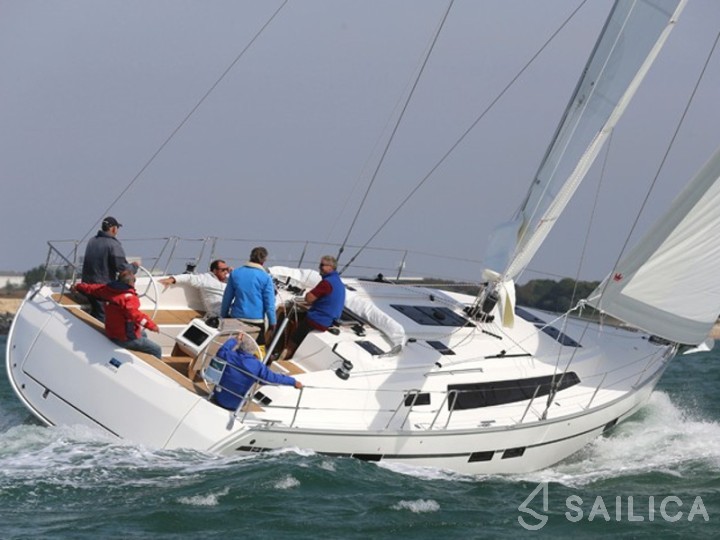 Bavaria 46 Cruiser - Yacht Charter Sailica