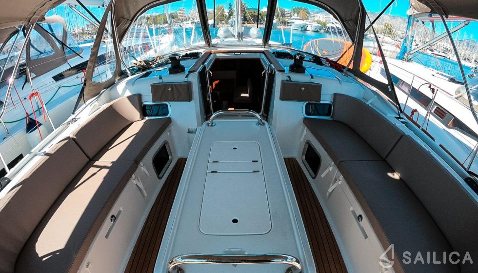 Sun Odyssey 519 - Yacht Charter Sailica