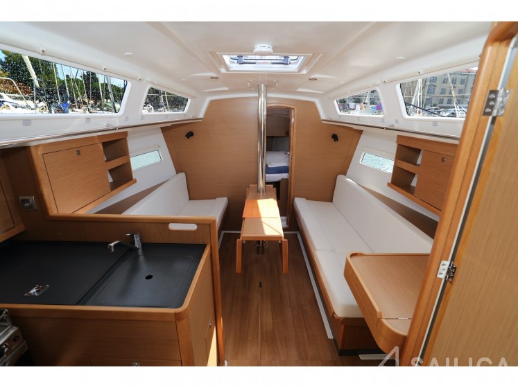 Sun Odyssey 319 - Yacht Charter Sailica